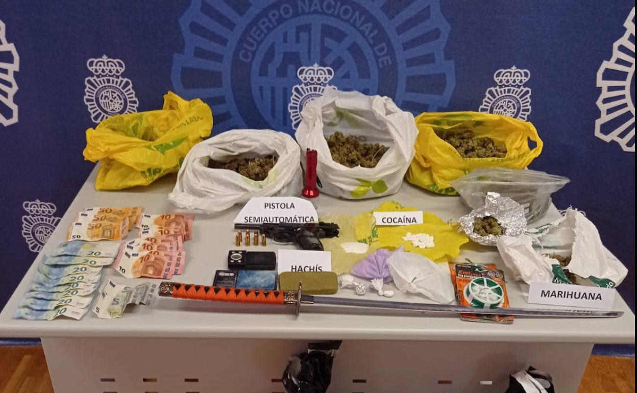 La Policía Nacional desmantela dos narco pisos en Elche Las Provincias